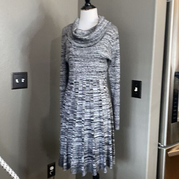 Calvin Klein Women's Long-Sleeve Cowl-Neck Fit & Flare Sweater Dress - Picture 12 of 12